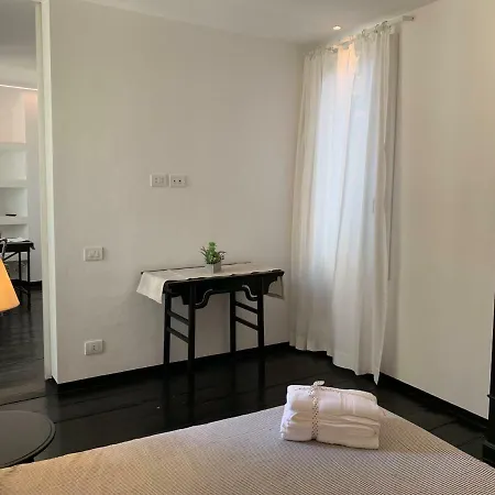 Apartment S&s *