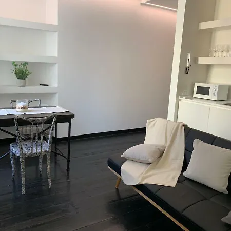 Apartment S&s *
